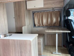 foto muebles hechos a medida para camper